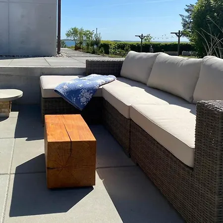 別荘 Fjord View In Modern In *