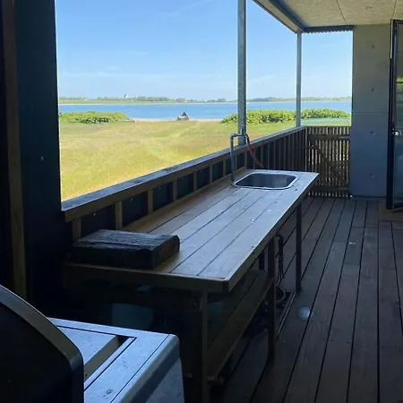 別荘 Fjord View In Modern In