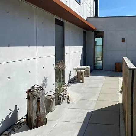 別荘 Fjord View In Modern In