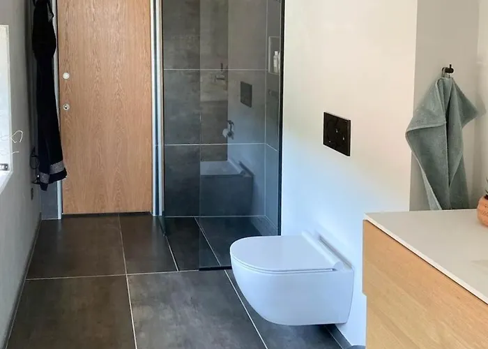 بيت للعطل Fjord View In Modern In *